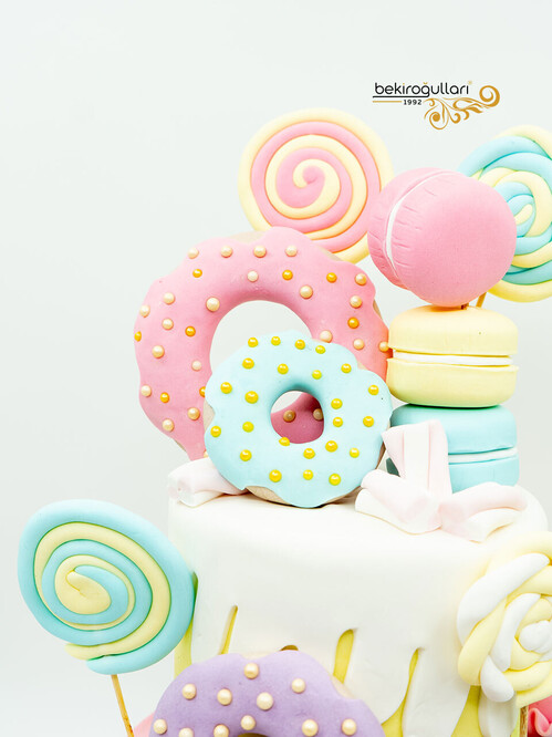 Donut Süslemeli Butik Pasta