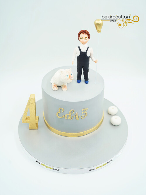 Erkek Çocuk Figür ve Balon Pasta