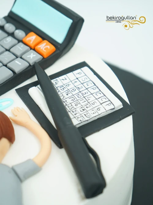 Erkek Figür Temalı Pasta