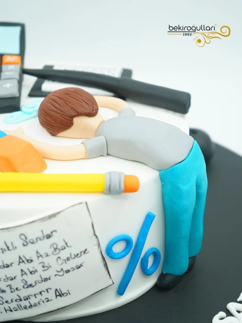 Erkek Figür Temalı Pasta