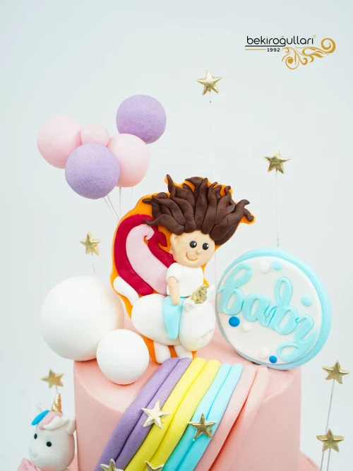 Gökkuşağı Ve Unicorn Konsept Pasta