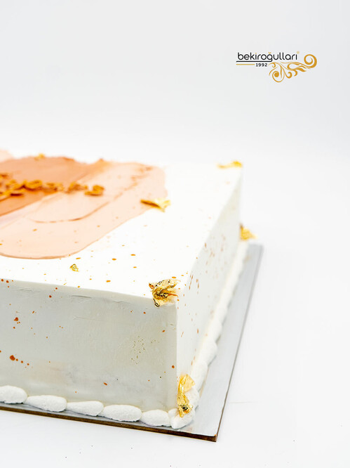 Gold Süslemeli Kare Naked Pasta