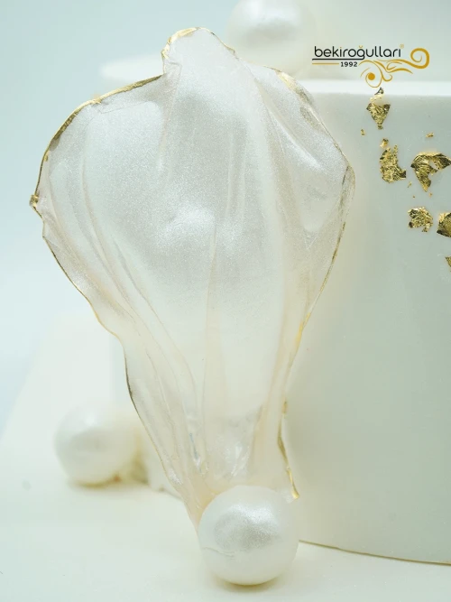 Gold Süslemeli Söz Pastası