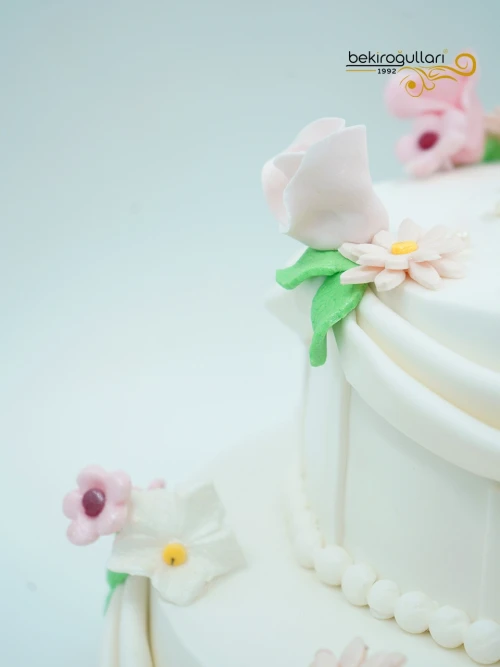 Gül Detaylı Söz Pasta