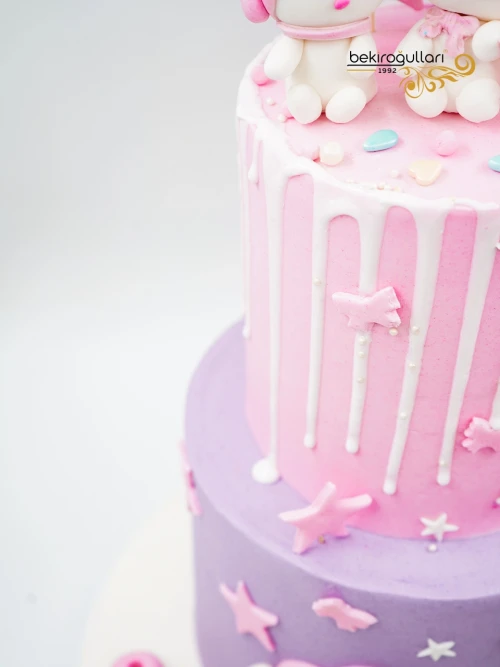 Hello Kitty Ve Kuromi Butik Pasta