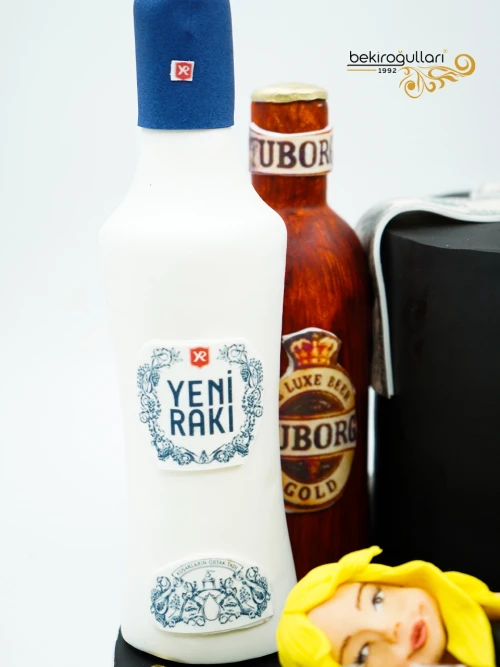 İçki Ve Kadın Figür Butik Pasta