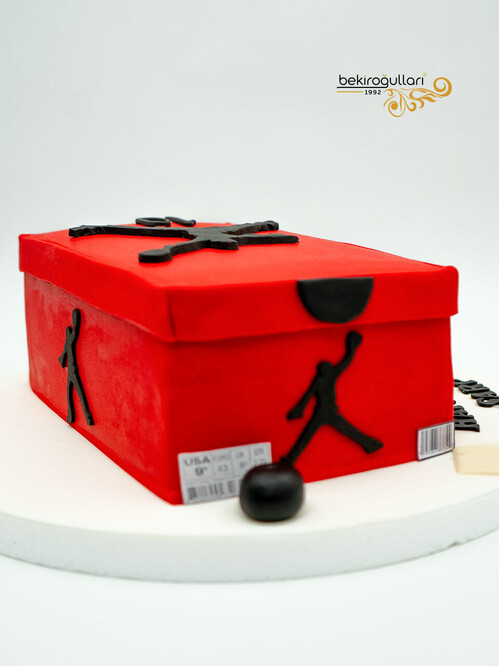 Jordan Ayakabbı Kutusu Pasta