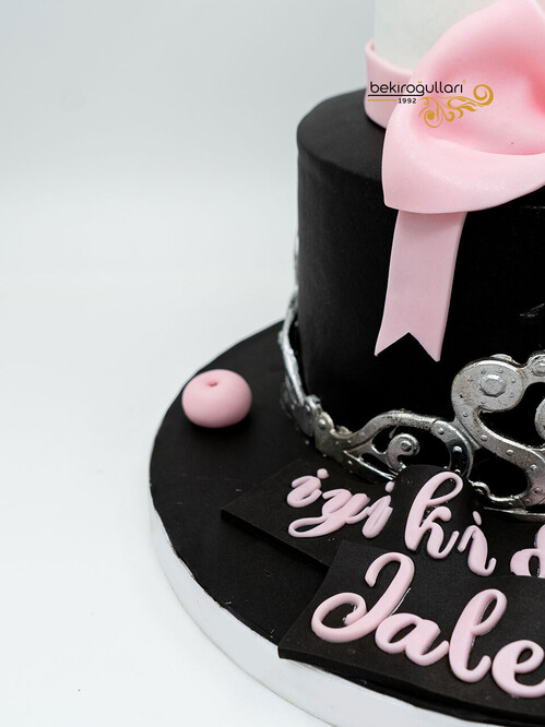 Kadın Erkek Figürlü Butik Pasta