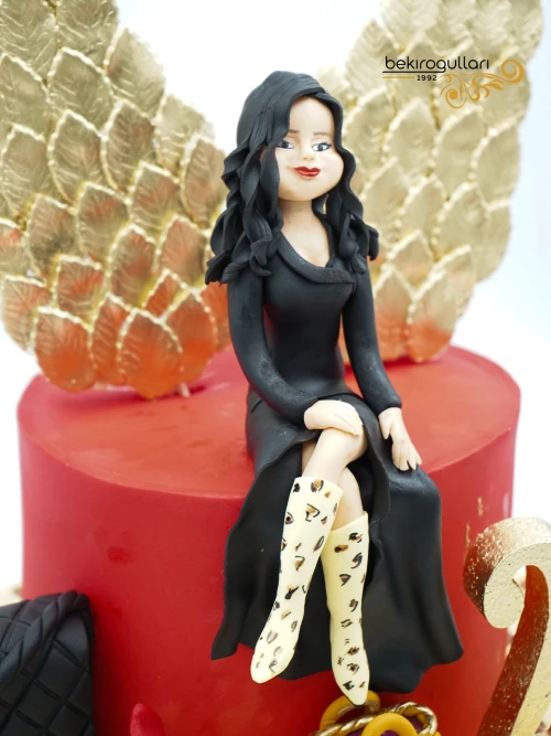 Kadın Figür Butik Pasta