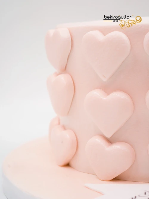 Kalp Detay Butik Pasta