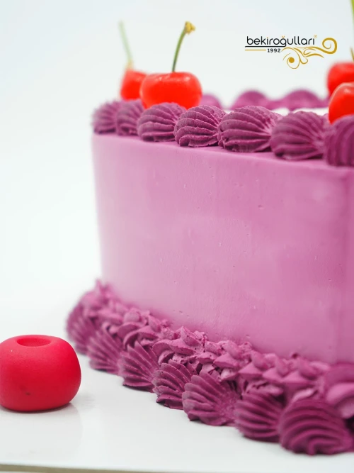 Kalp Detaylı Naked Cake