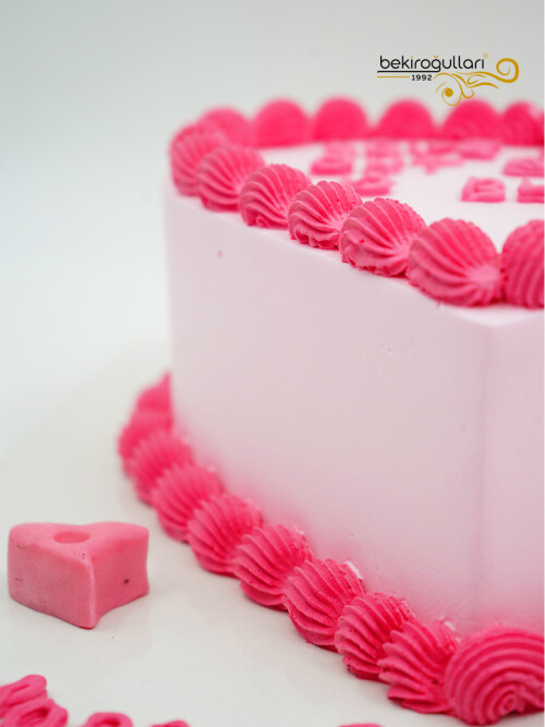 Kalp Detaylı Naked Pasta