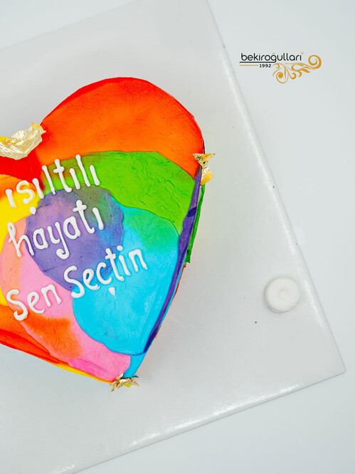 Kalp Model Renkli Pasta