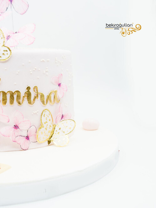 Kelebek Detaylı Butik Pasta