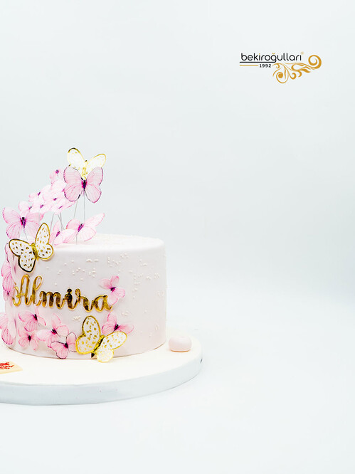 Kelebek Detaylı Butik Pasta