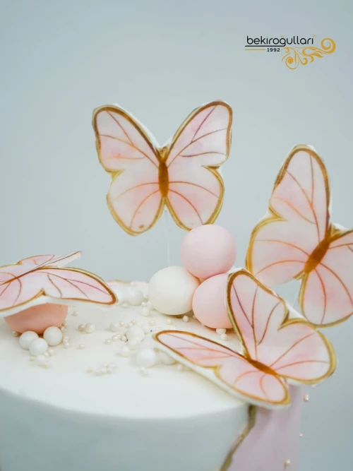 Kelebek Süslemeli Butik Pasta