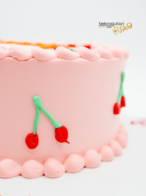 Kiraz Süslemeli Naked Sıvama Pasta