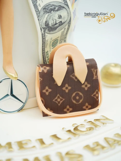 Kişisel Detay Kadın Figür Butik Pasta