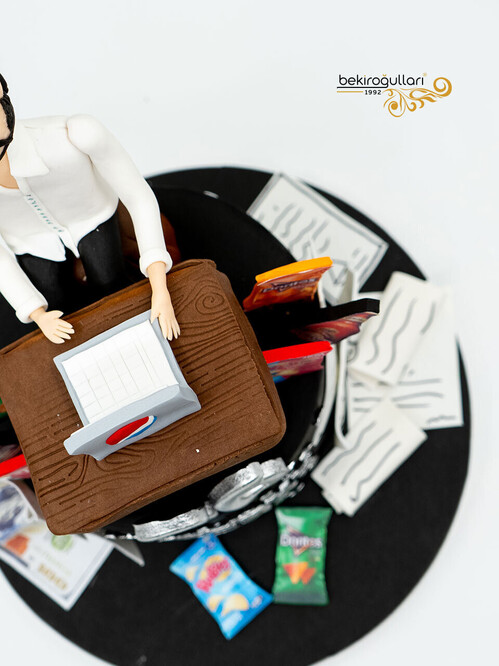 Kişisel Detaylı Erkek Figür Pasta