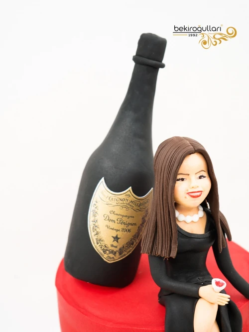 Kişisel Kadın Figür Tasarım Butik Pasta