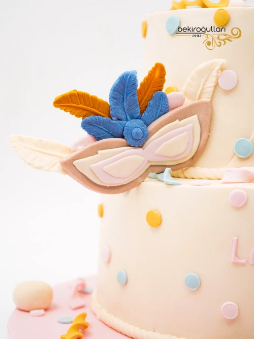 Kız Çocuk Figür Tasarım Butik Pasta