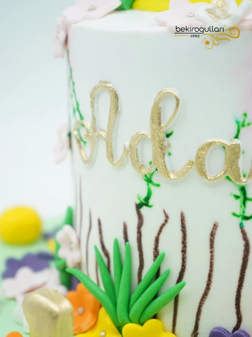 Kız Figür Detaylı Pasta