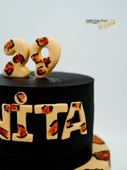 Leopar Desenli Butik Pasta