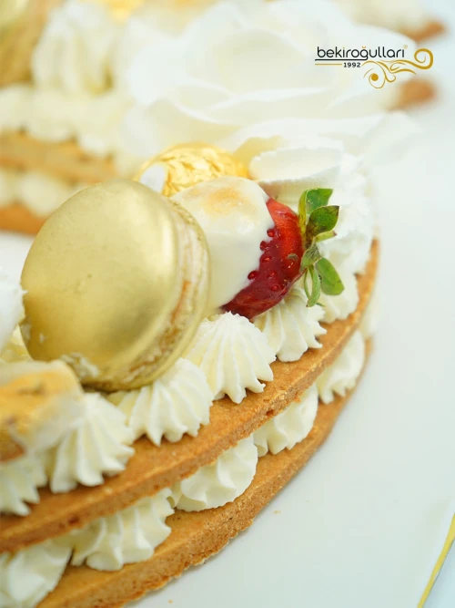 Married Temalı Kurabiye Pasta