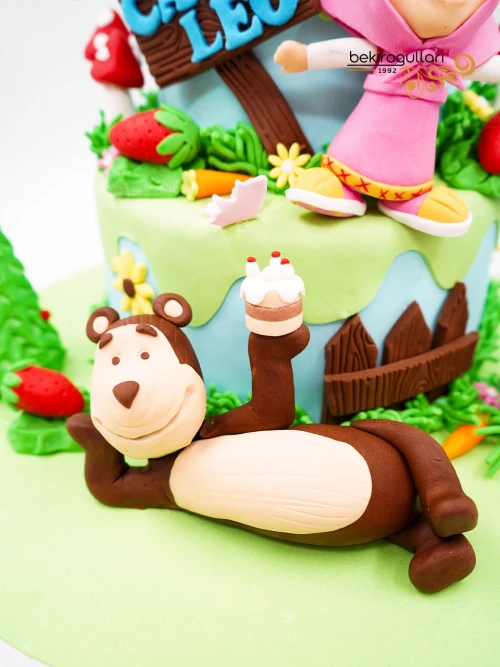 Maşa İle Koca Ayı Butik Pasta