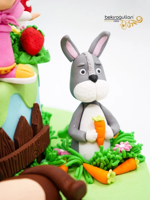 Maşa İle Koca Ayı Butik Pasta