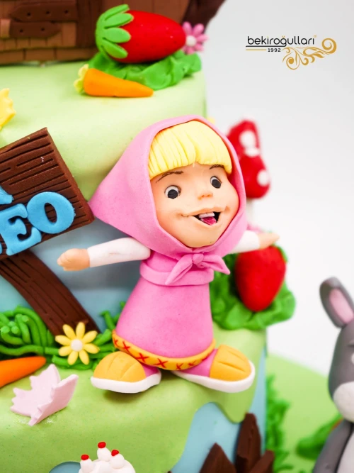 Maşa İle Koca Ayı Butik Pasta