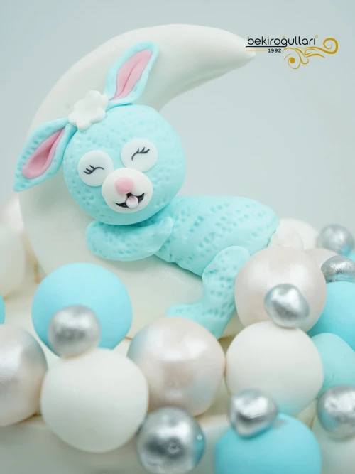 Mavi Tavşan Detaylı Butik Pasta