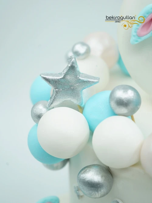 Mavi Tavşan Detaylı Butik Pasta