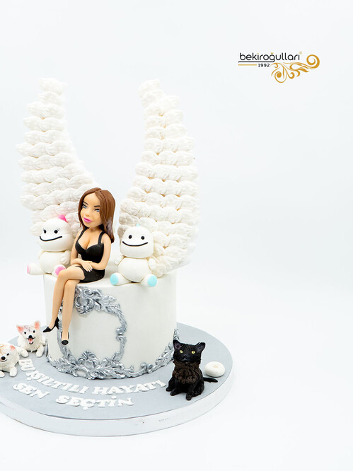 Melek Kanatlı Kadın Figür Pasta