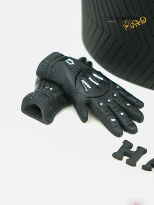 Motor Figür Butik Pasta