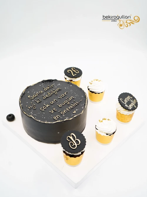 Naked Pasta Ve Konsept Cupcake