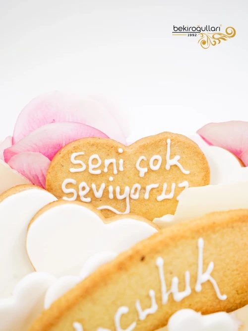 Orkide Ve Kurabiye Detay Pasta