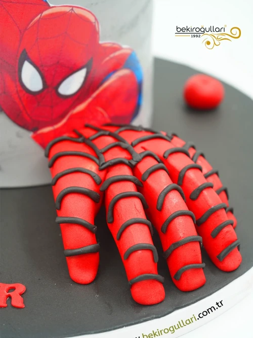 Örümcek Adam Konsept Pasta