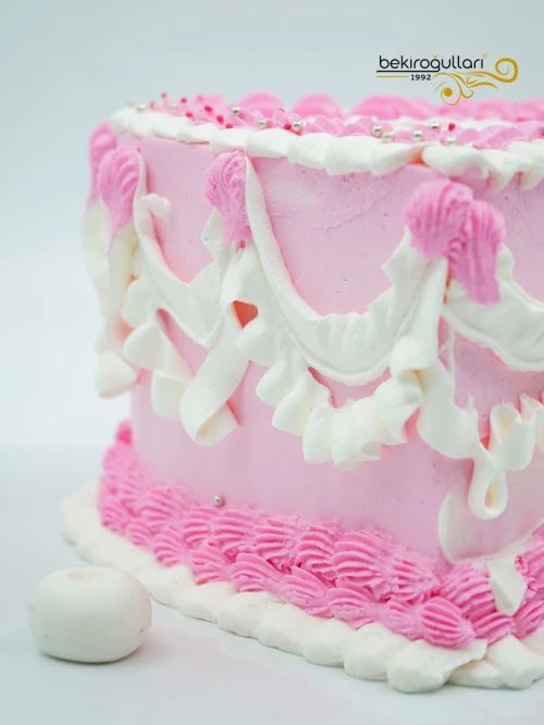 Pembe Beyaz Kalp Naked Cake
