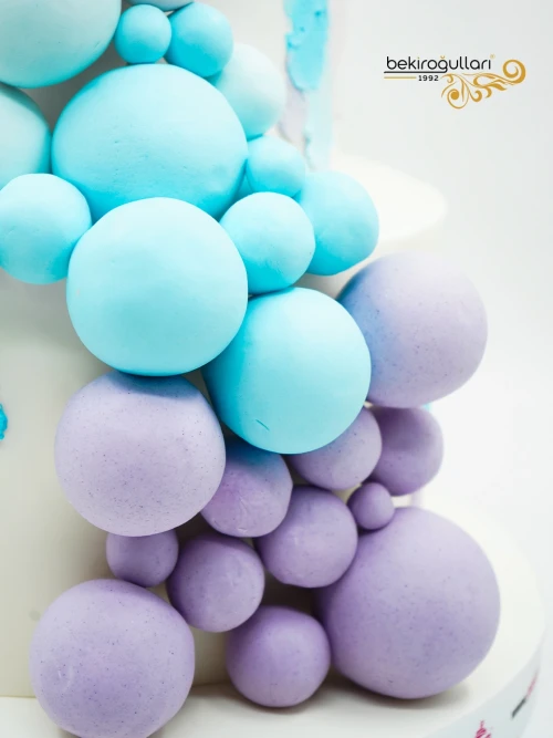 Renkli Toplar Tasarım Pasta