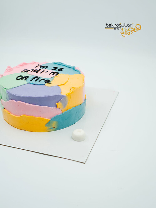 Renkli Yazılı Sıvama Pasta