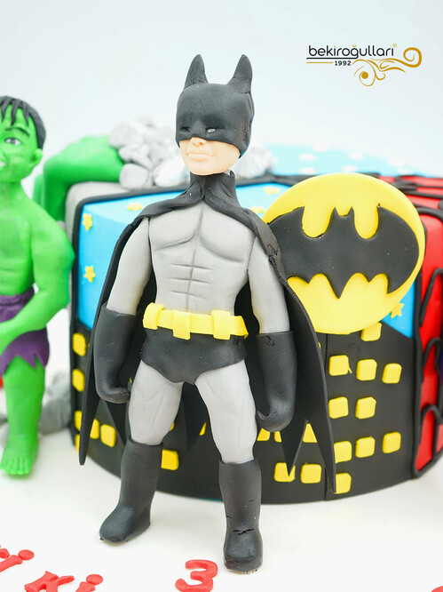 Süper Kahramanlar Butik Pasta