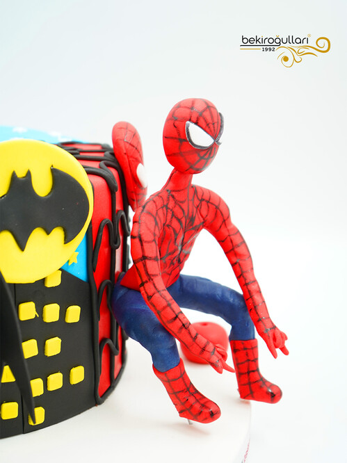 Süper Kahramanlar Butik Pasta