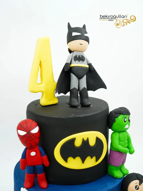 Süper Kahramanlar Butik Pasta