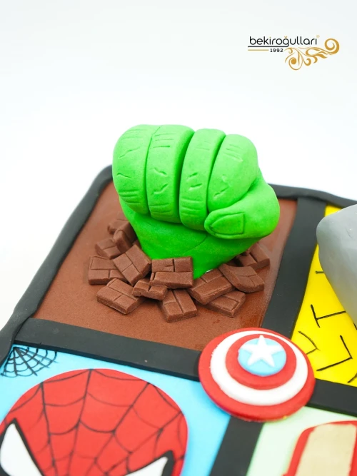 Süper Kahramanlar Konsept Pasta