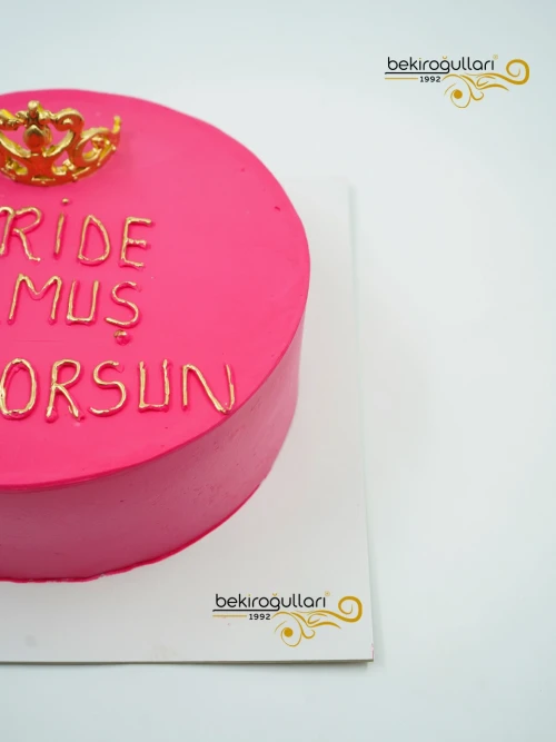 Taç Detaylı Naked Pasta