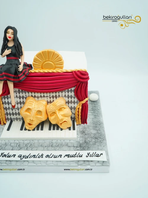 Tiyatro Yüzü Butik Pasta