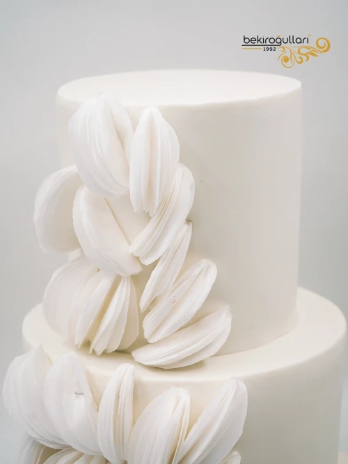 Beyaz Söz Nişan Pastası