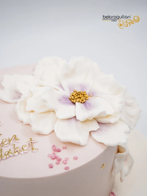 Çiçek Detay Yazılı Pasta