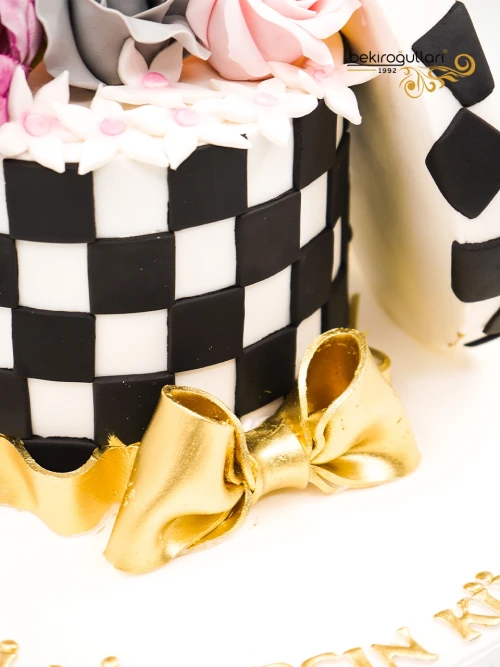 Çiçek Kutusu Butik Pasta